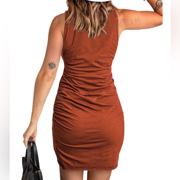 ✨FREE with any purchase ✨
SHEIN solid ruched tank dress - Picture 2 of 3